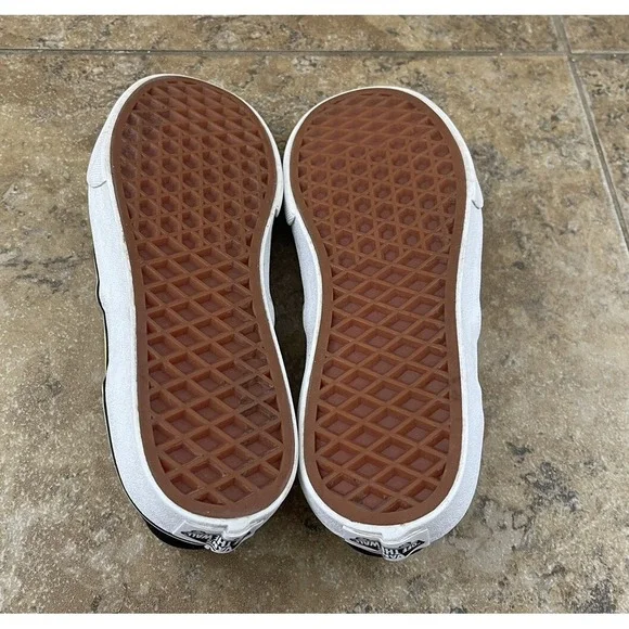 VANS Kids Classic black and yellow Slip On Size 2.5 - Picture 7 of 7